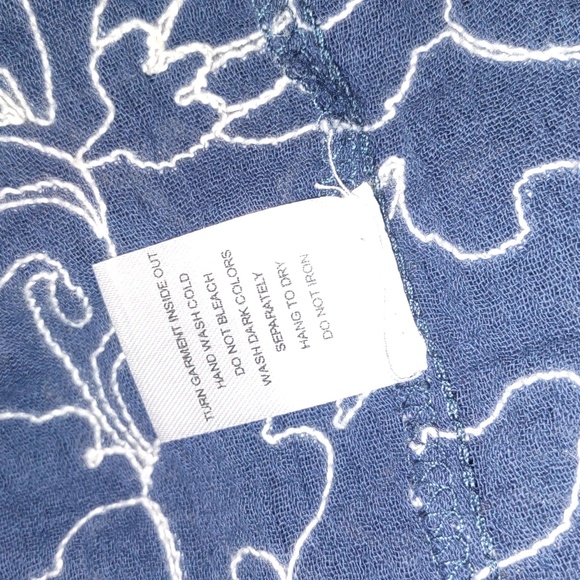 Palm Harbor Embroidered Lace Tunic Top Size Large Blue and White - Picture 8 of 9